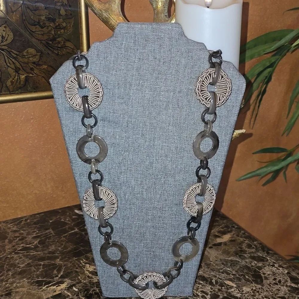 Necklace Tourtoise & Weave Design. 16' Inch Drop. Nwot!